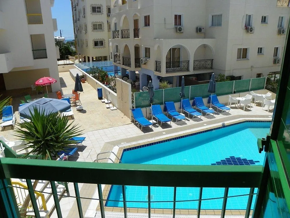 Aparthotel Sea N Lake View Hotel Apartments Larnaca