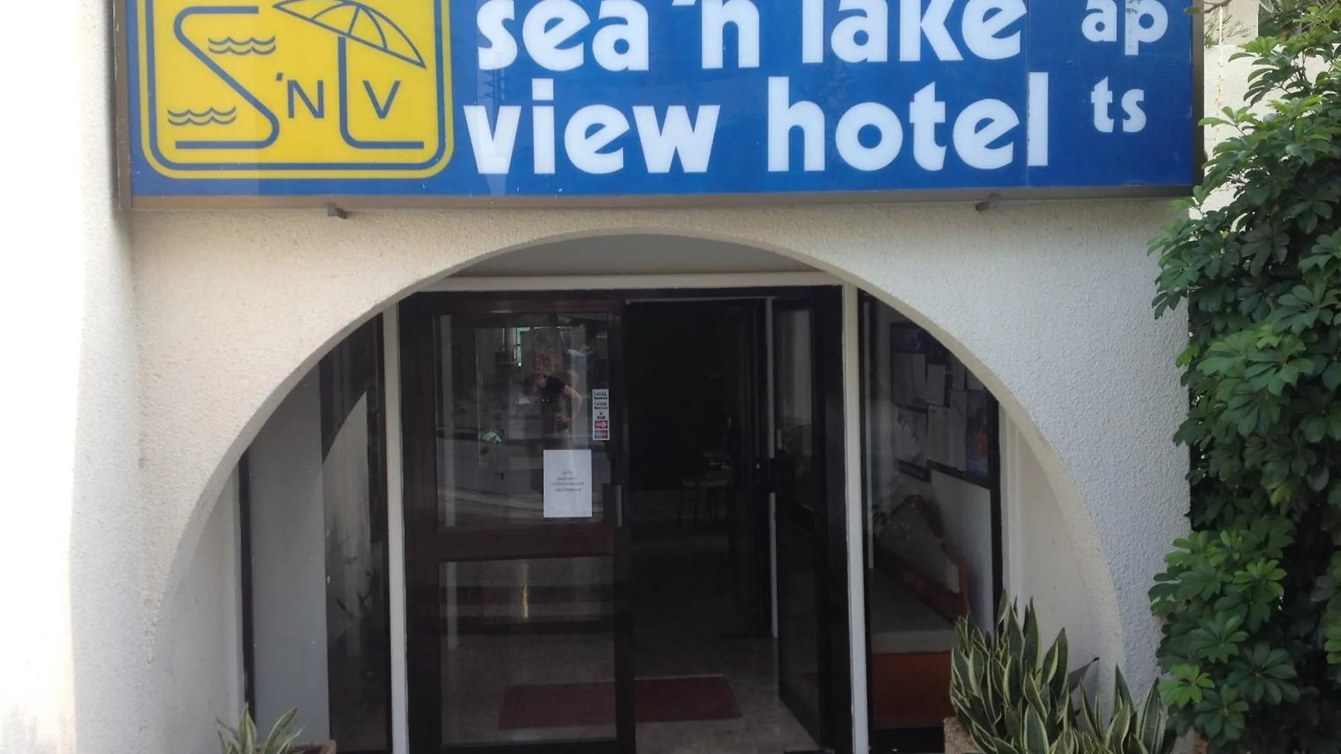 Sea N Lake View Hotel Apartments Larnaca Aparthotel